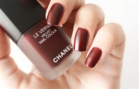 chanel matte nail polish 2018|CHANEL · Apotheosis Le Mat de CHANEL, Fall/Winter 2018.